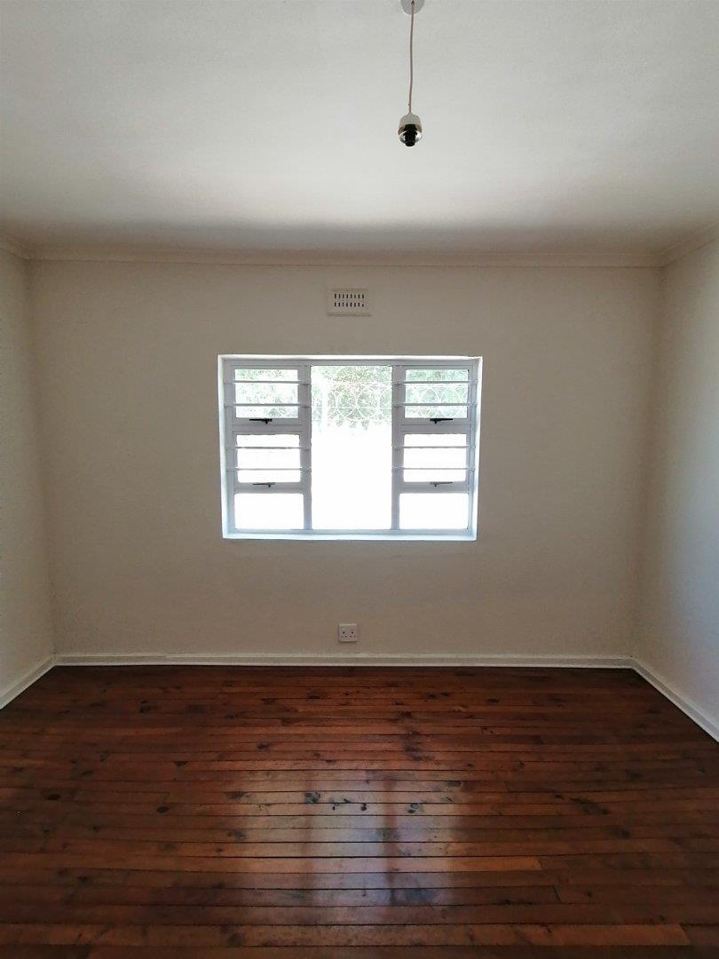 To Let 2 Bedroom Property for Rent in Lansdowne Western Cape